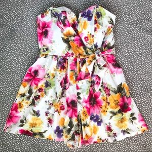 Mustard Seed Strapless Floral Romper Size M